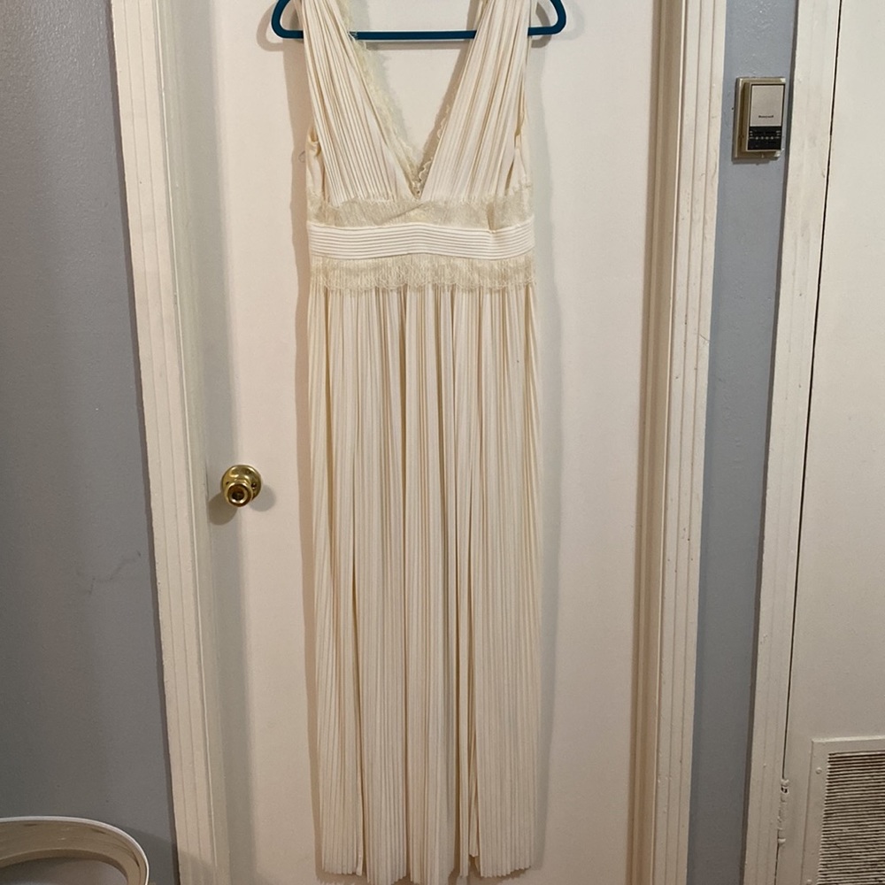Off white ASOS wedding gown in size US 10